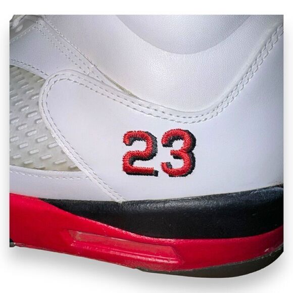 Jordan 5 Retro Fire Red Black Tongue 2013 136027-120 - Picture 11 of 13